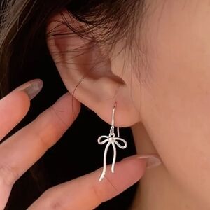 Silver Bow Earrings
